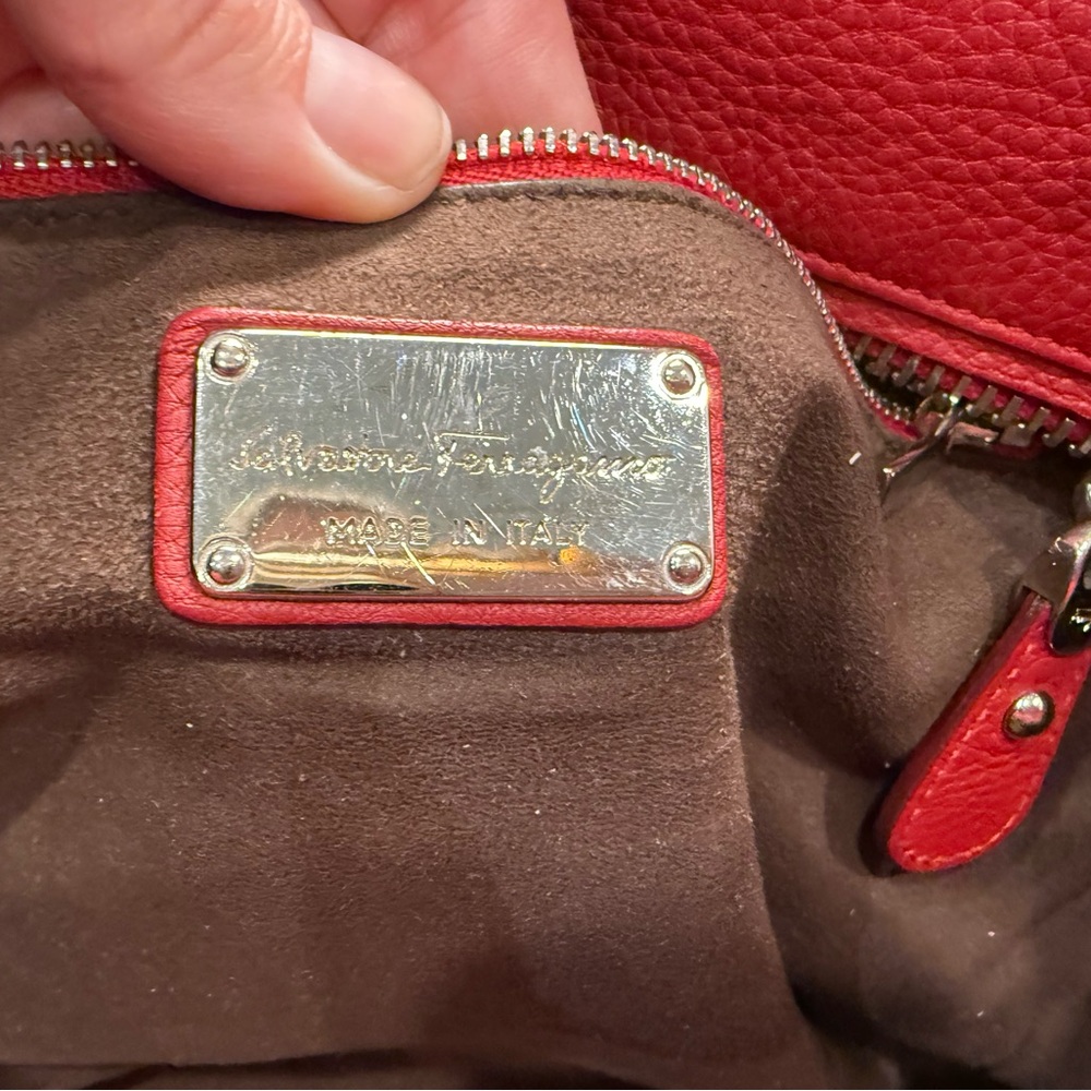 Salvatore Ferragamo EUC Verve Vintage Red Calfskin Leather Satchel - Picture 8 of 13